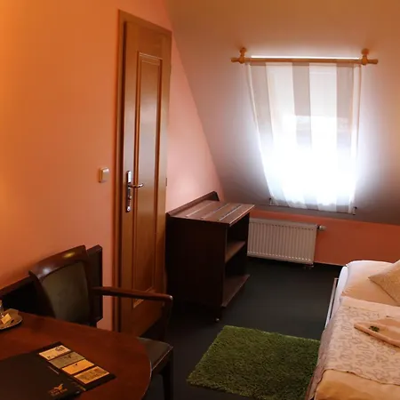 Zamecky Hotel Zlaty Orel Hranice  Exterior photo